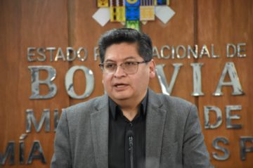 Gobierno convoca a diálogo por el tipo de cambio para este miércoles 14 de agosto