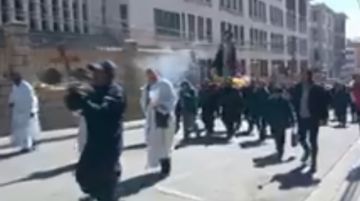 Convite de Ch'utillos se vive por las calles con las fraternidades autóctonas
