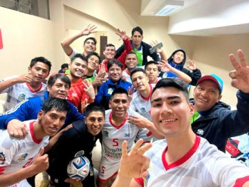 Potosino Córdova manda en la Liga