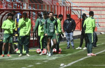 Villegas busca levantar a la selección nacional con jóvenes