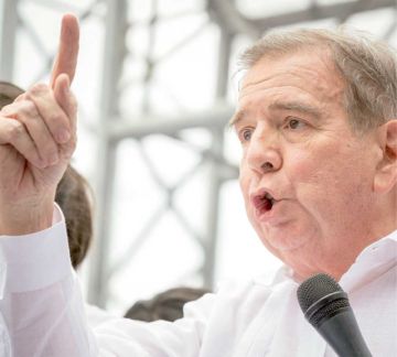 Emiten orden de aprehensión del opositor González Urrutia