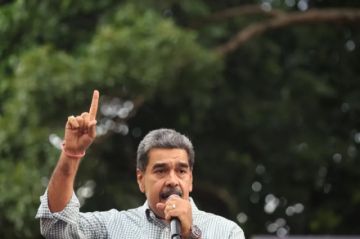 González, Aznar, Rajoy y hasta una treintena de exlíderes iberoamericanos piden la “detención inmediata” de Maduro