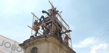 Realizan limpieza del monumento a Simón Bolívar