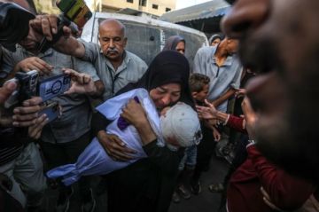 Bombardeo israelí de una escuela en el norte de Gaza deja 22 muertos, incluidos niños