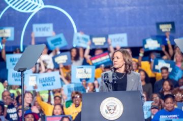 Trump y Harris continúan sus campañas en los estados clave de la mano de celebridades
