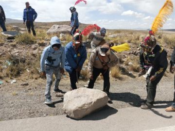 Transporte denuncia que los bloqueos están afectando la llegada de carburantes