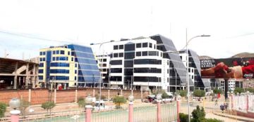 Analizarán si clases virtuales seguirán en la universidad ante crisis energética
