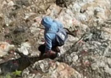 Policía busca a dos francotiradores que atacaron a convoy policial