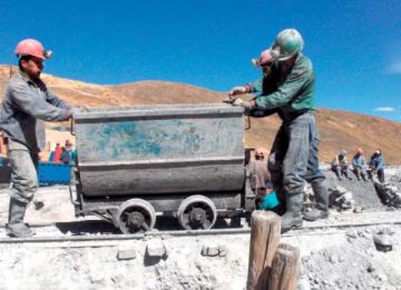 Bloqueos “evistas” ponen en jaque la economía de Potosí