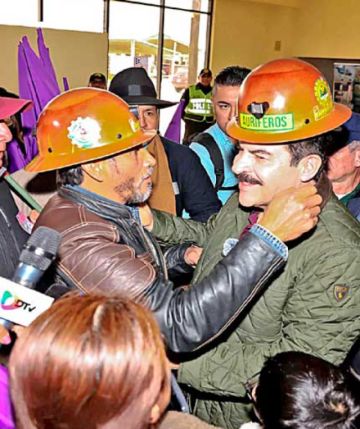 Proclaman a Reyes Villa como candidato en El Alto 