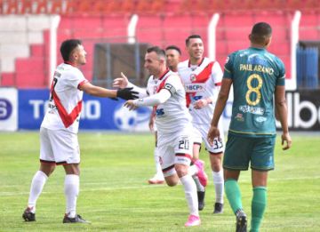 Nacional quiere frenar al líder del torneo Clausura