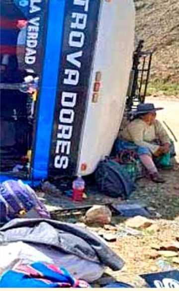 Accidente de bus deja  al menos siete herido