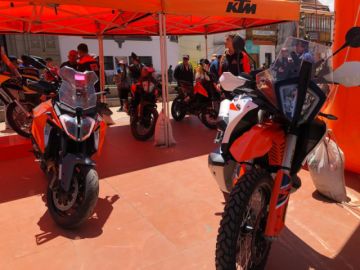  La feria se realiza en la plaza Alonzo de Ibáñez.