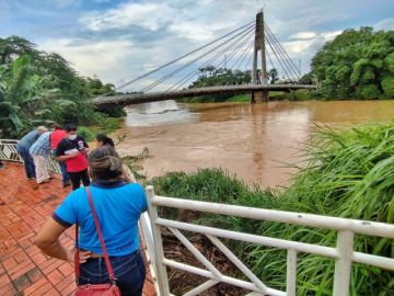 Cobija declara alerta naranja por riesgo de desborde del río Acre