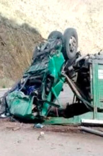 Padre e hijo mueren en un  accidente: Potosí-Camargo