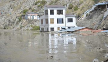 Aprehenden a un subalcalde de La Paz por la mazamorra en Bajo Llojeta
