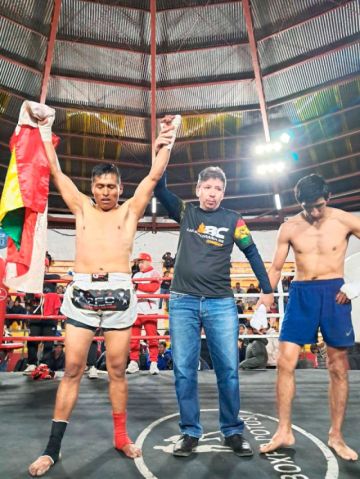 Potosino logra el título internacional de Kick boxing