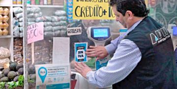Argentina: Recaudación tributaria subió 205,6%