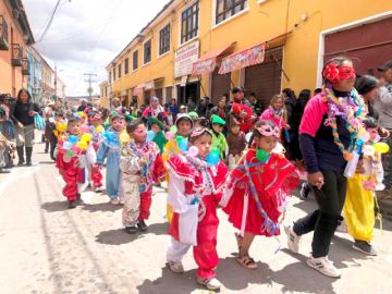 Potosí se alista para abrir el Carnaval en Bolivia en febrero