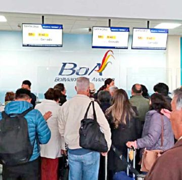 Pasajeros revelan nuevo retraso de  un vuelo de BoA 
