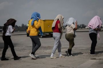 Perú recibe un primer vuelo con 34 de sus ciudadanos deportados desde Estados Unidos