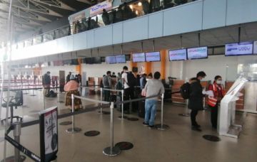 Otro aeropuerto con problemas: Suspenden operaciones en El Alto por más de media hora