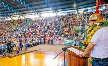 Arce prevé un año político “problemático” en el país