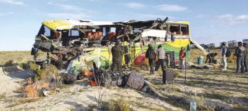 Un choque de buses en Uyuni enluta  el Carnaval potosino con 38 muertos