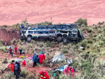 Chofer de la empresa Challapata está entre las víctimas del accidente en la vía Potosí - Oruro