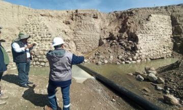 Actualmente, la laguna San Sebastián, una de las más grandes de Potosí, está siendo intervenida para evitar que tenga fisuras y filtraciones.