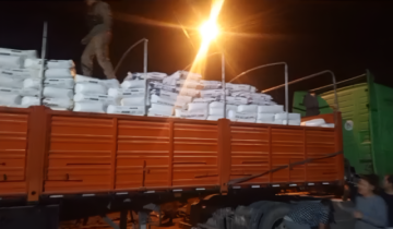 Aprehenden a seis personas por transporte ilegal de harina en Camiri