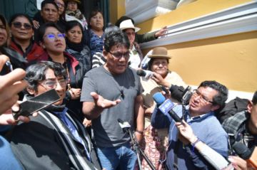 Juzgado emite orden de aprehensión contra el diputado Héctor Arce por difamación e injuria