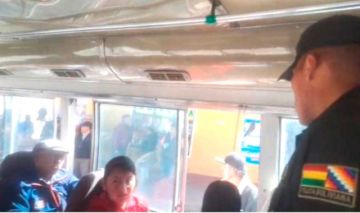 Un conductor ebrio llevaba pasajeros