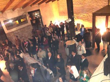 Hubo degustación gastronómica y de bebidas.