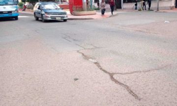 Transporte público demanda bacheo masivo de calles de la ciudad de Potosí