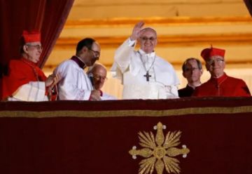 Francisco, el papa de los desfavorecidos que intentó cambiar la Iglesia
