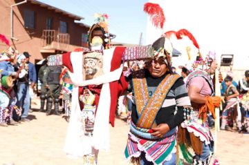 Gobernación promociona la Fiesta de la Cruz en Macha