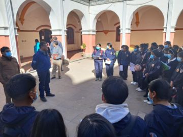 Sedes realiza el testeo activo en unidades educativas de Potosí