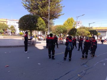 Bloqueadores aprovechan cierre a la plaza principal para jugar