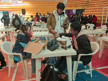 Se cuenta con expositores en diferentes áreas, sobre investigaciones realizadas en las unidades educativas.