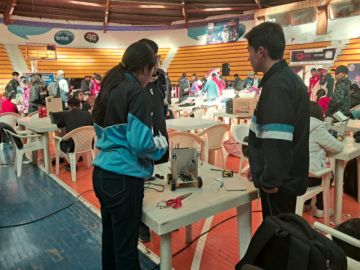Se cuenta con expositores en diferentes áreas, sobre investigaciones realizadas en las unidades educativas.