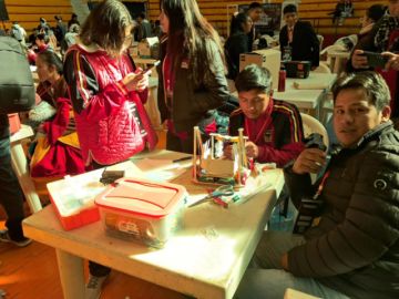 Se cuenta con expositores en diferentes áreas, sobre investigaciones realizadas en las unidades educativas.