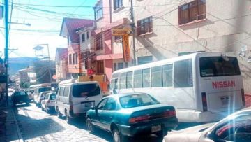 Transportistas: Potosí opera con el 30 % del servicio público ante falta de combustible