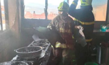 Una posible imprudencia causa un incendio estructural donde no hubo heridos