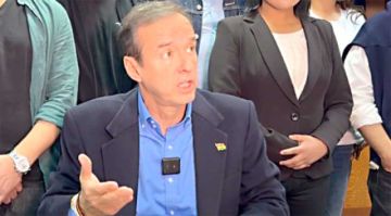 Tuto critica la alianza que busca UCS con Andrónico