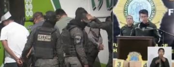 Un expolicía dado de baja y un policía procesado están entre los detenidos en poder de armas en Parotani