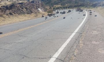 Policía reportan varios puntos de bloqueo en territorio Departamental de Potosí