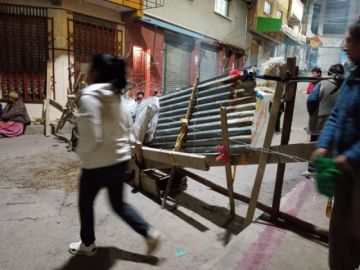 Llallagua amaneció en medio de barricadas y temor
