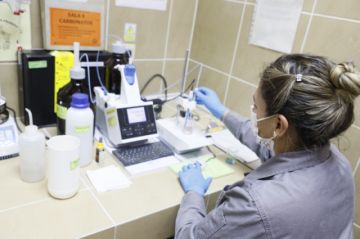 Reacreditan laboratorio de YLB bajo estándar internacional para la producción de carbonato de litio y sales de potasio