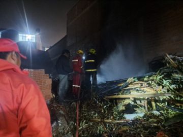 Brigadas de control sofocaron más de 200 fogatas en domicilios y áreas abiertas en la ciudad de Potosí